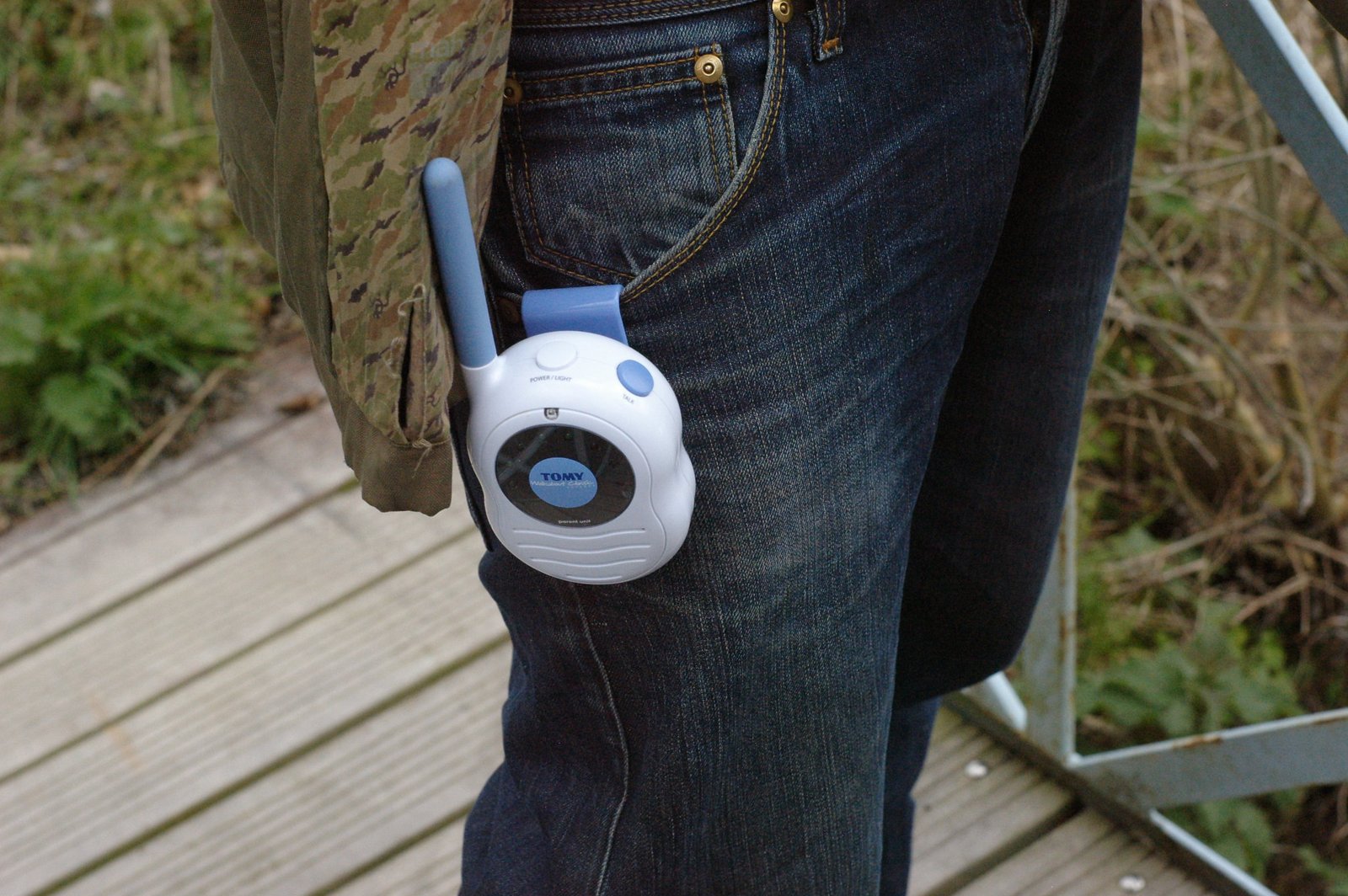 Where to Mount a Baby Monitor? 4 How far away should a baby monitor be