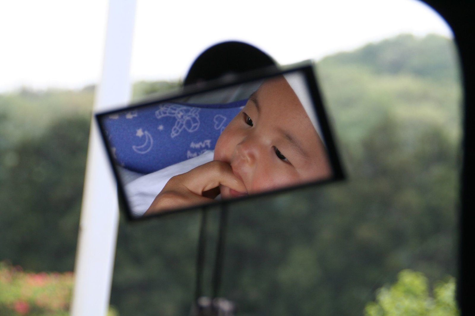 Are Baby Car Mirrors Safe? 5 are-baby-car-mirrors-a-fire-hazard