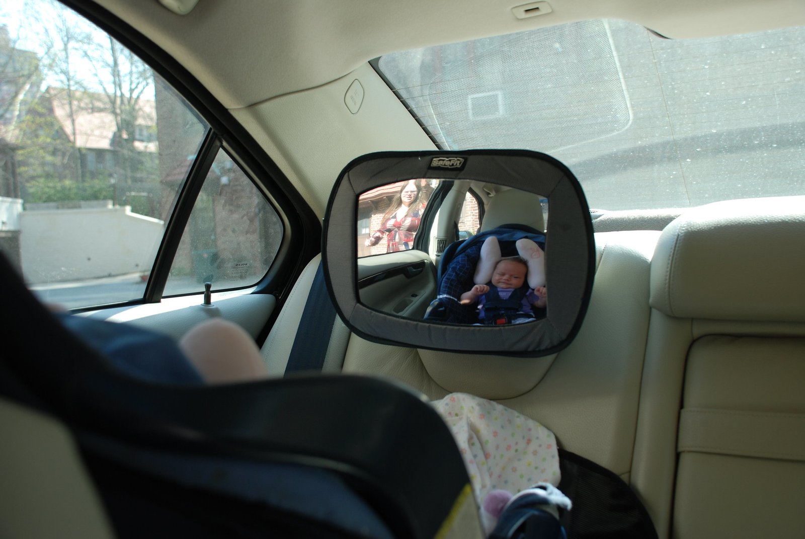 Are Baby Car Mirrors Safe? 3 baby-car-mirrors-and-safety